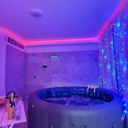 Me Besito Nocleg ze śniadaniem 4*